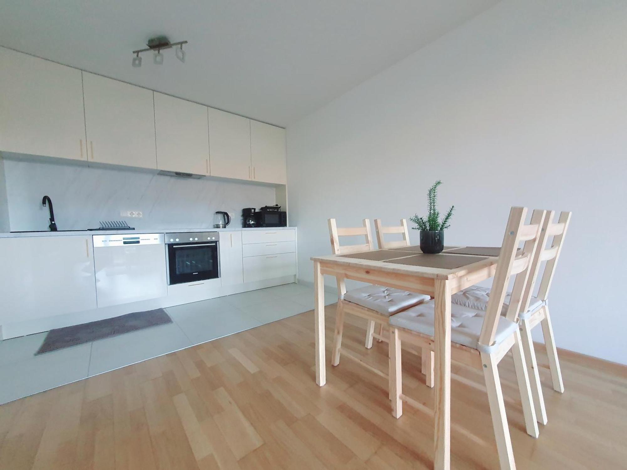 Near Lake One Bedroom Cute Apartment Wien Exteriör bild